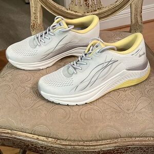Dansko Sneakers